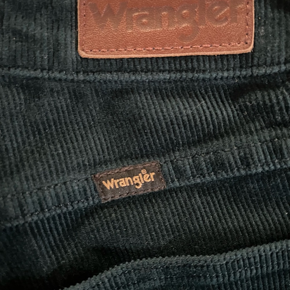 Wrangler Corduroy “Fierce Flare” Pants in Jewel size 4 - Picture 9 of 10